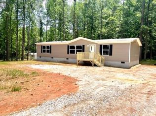 1570 Crumps Bridge Rd, Martin, GA 30557