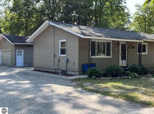 1022 Kinross St, Traverse City, MI 49686