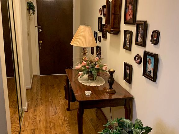 2nd image of 2263 Country Club Dr APT 3