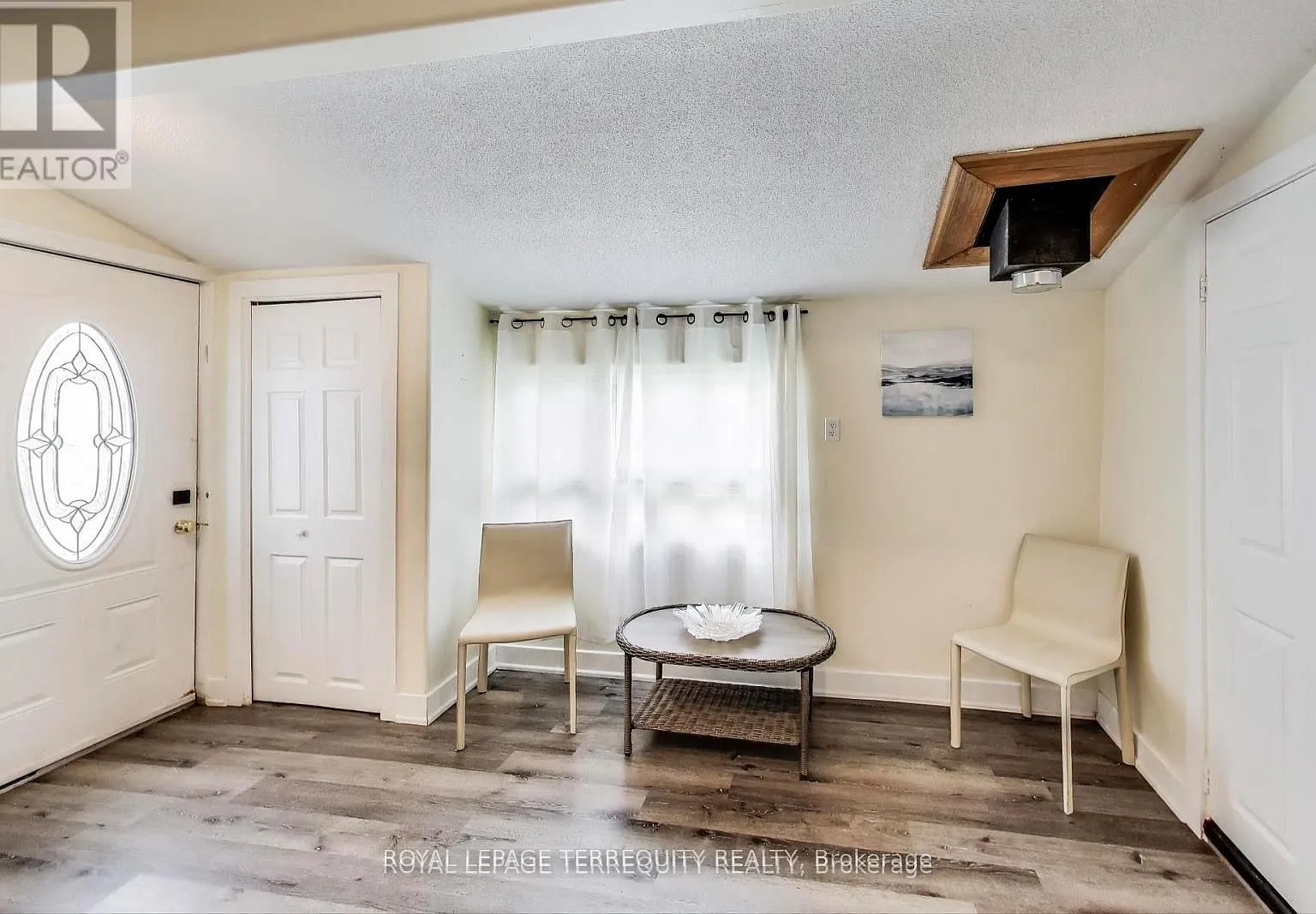 3 bed, $2,500 — Photo 3
