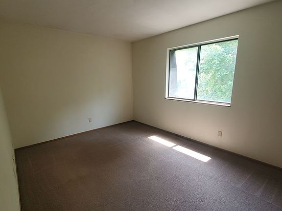 5th image of 5122 25th Avenue Ct APT 10