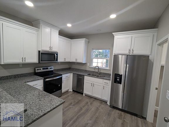 2nd image of 277 Myrtle St