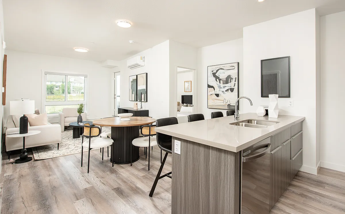 Building Photo - 346 Clareview Station Dr NW
