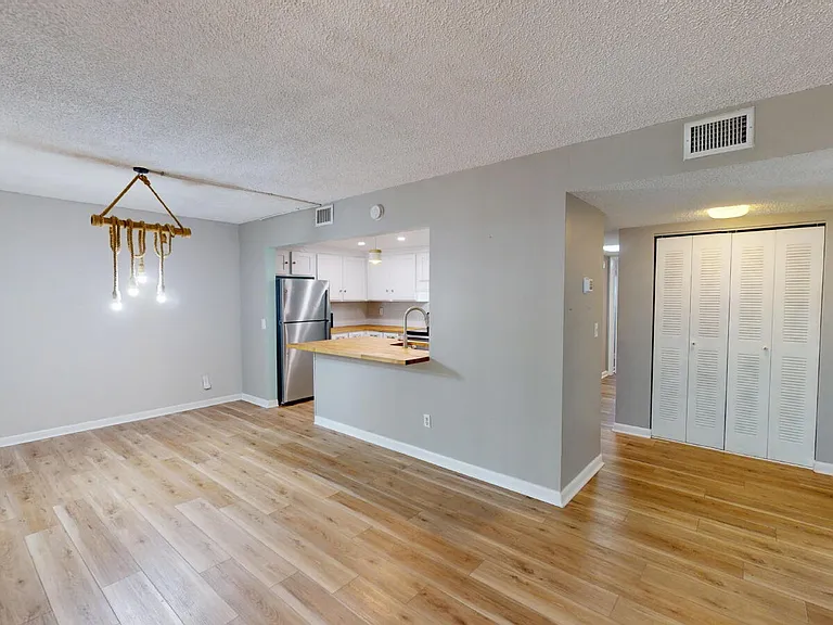 9 Tarragona Ct — Photo 5