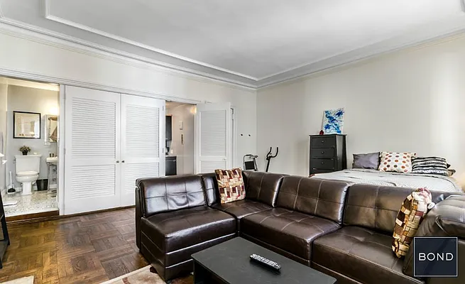 Rented by Bond New York | media 3