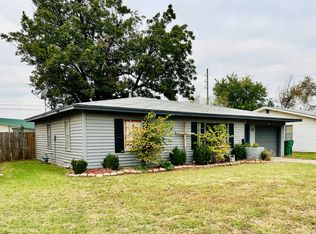 2806 15th St, Vernon, TX 76384
