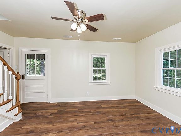 3rd image of 11384 Pinhook Rd