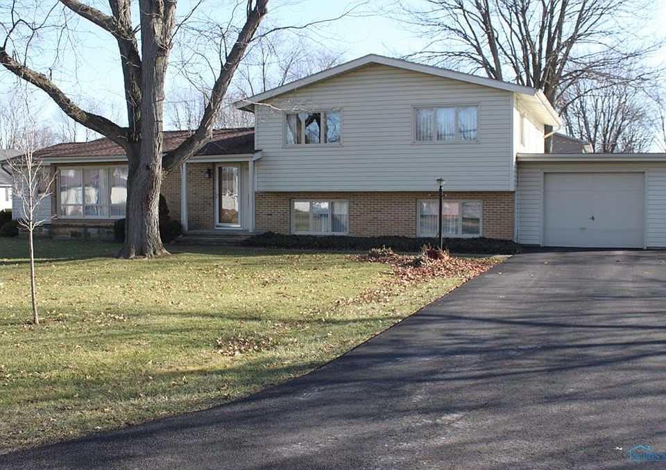 1st image of 605 2nd St