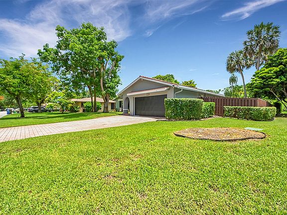 4th image of 8888 NW 21st Court