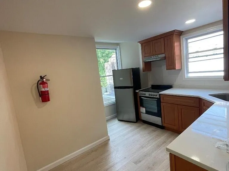 382 S Main St #2 — Photo 2