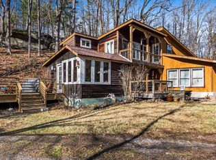 70 Parnassus Ln, Saugerties, NY 12477