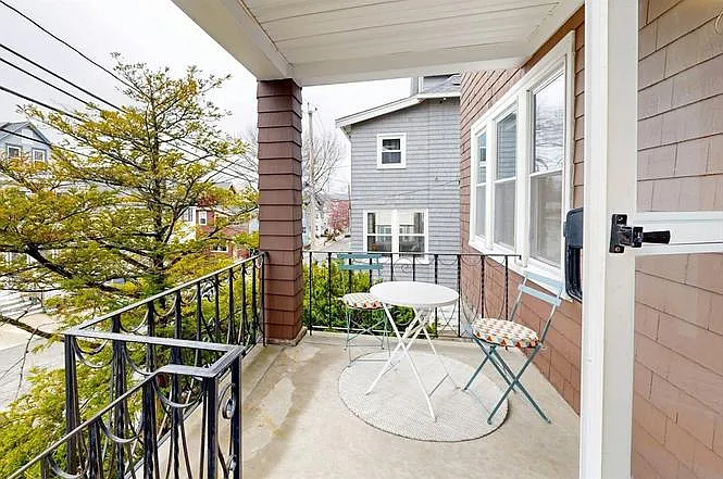 11 Sterling St #11 — Photo 12