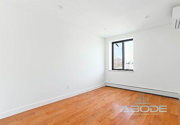 3rd image of 1223 Putman Ave #2E
