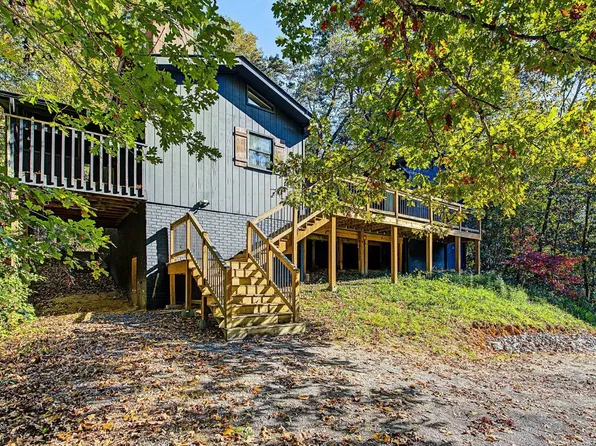 1610 Walker Trl, Sevierville, TN 37862