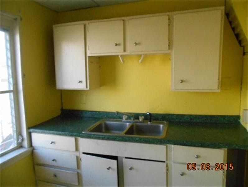 2nd image of 6520 Torresdale Ave