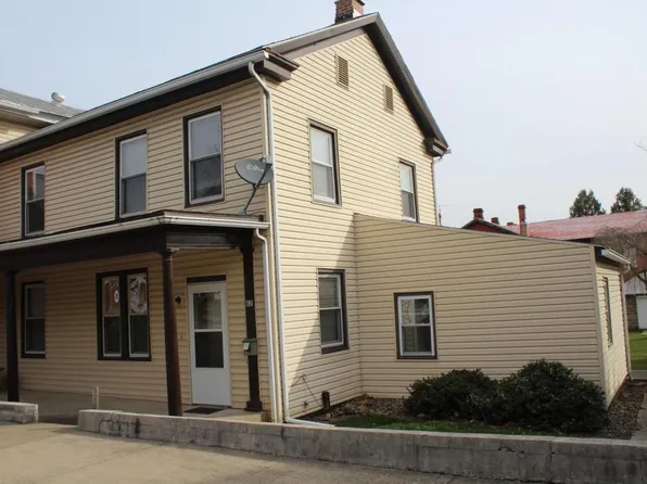 62 N 4th St, Newport, PA 17074