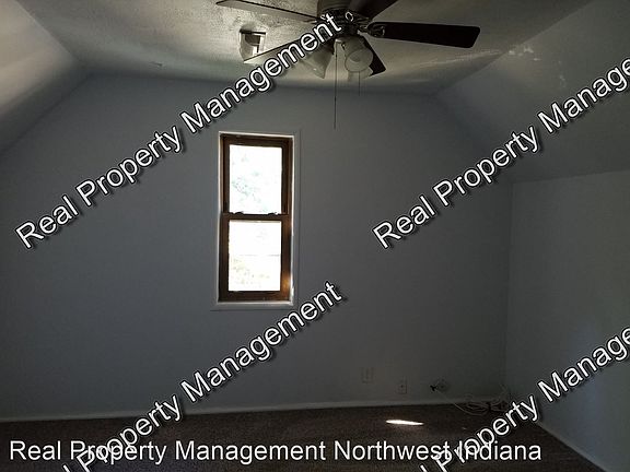 2nd image of 610 1/2 Valparaiso St