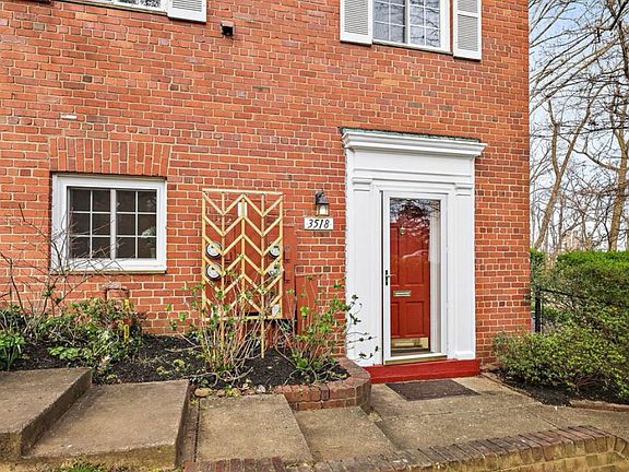 4th image of 3518 Martha Custis Dr