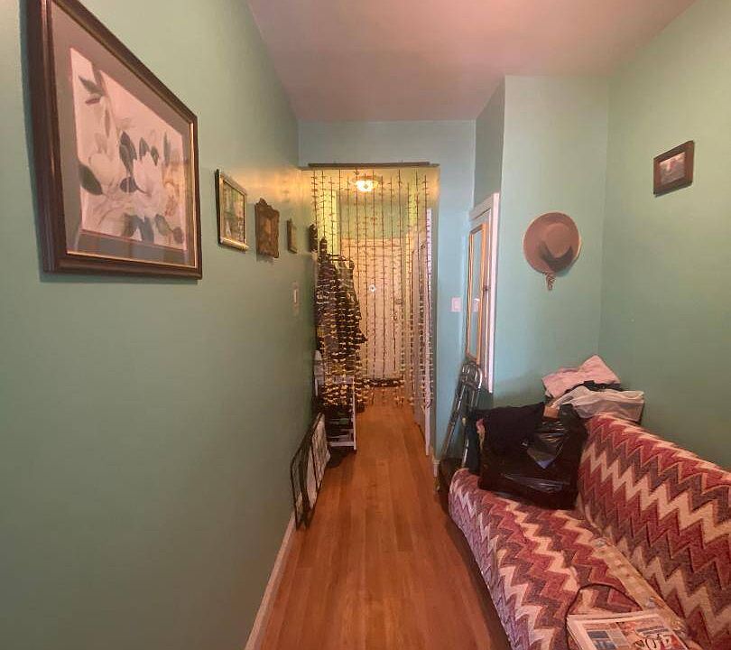 2nd image of 3096 Brighton 6th St #Ee2