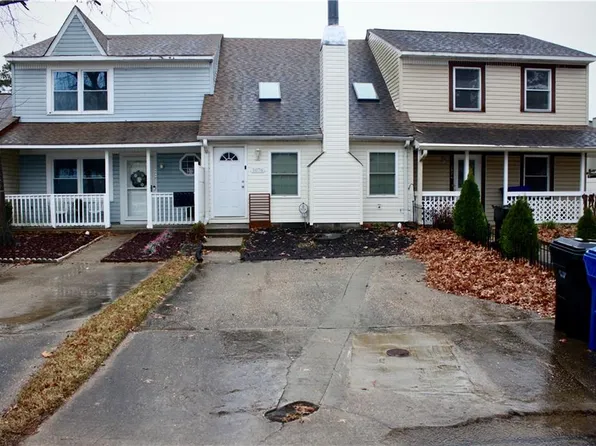 1076 Old Clubhouse Rd, Virginia Beach, VA 23453