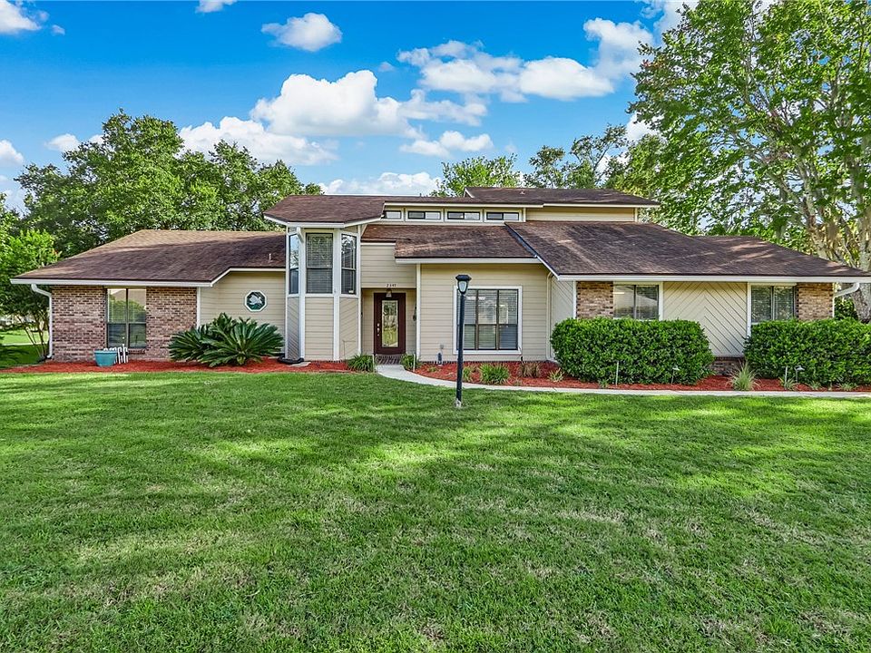 1st image of 2349 Glenfinnan Dr