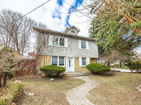 18 Armstrong St, Brampton, ON L6W 1W6