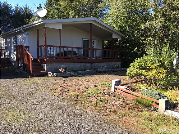 2nd image of 1403 Sandy Dr