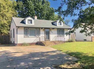 2318 S Water St, Wichita, KS 67213