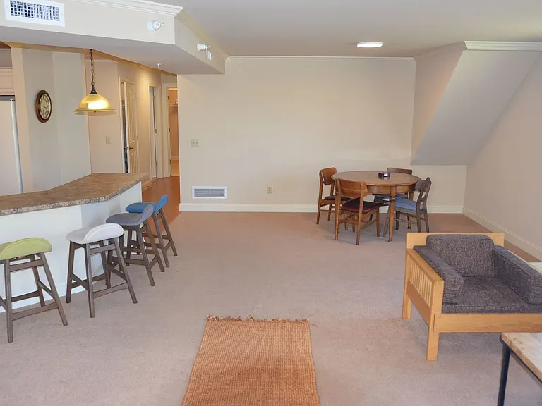 81 S Williams St #403 — Photo 9