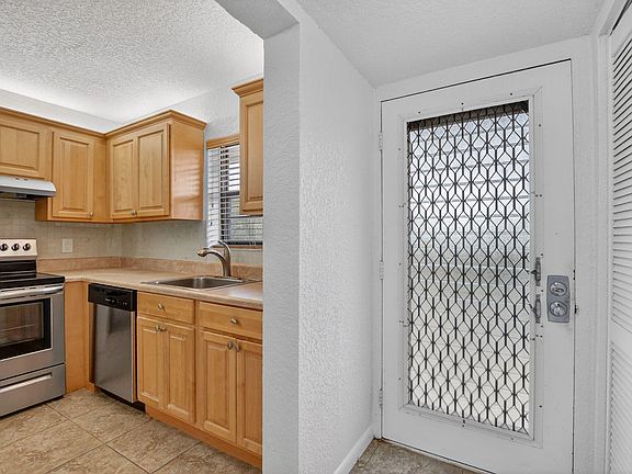 3rd image of 9273 SW 8th Street #311