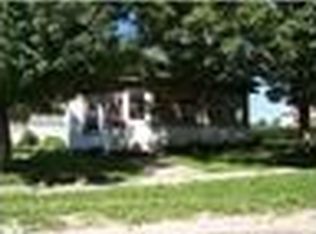 111 Chatfield St N, Dover, MN 55929
