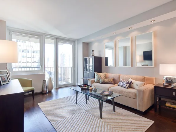 212 E 47th St, New York, NY