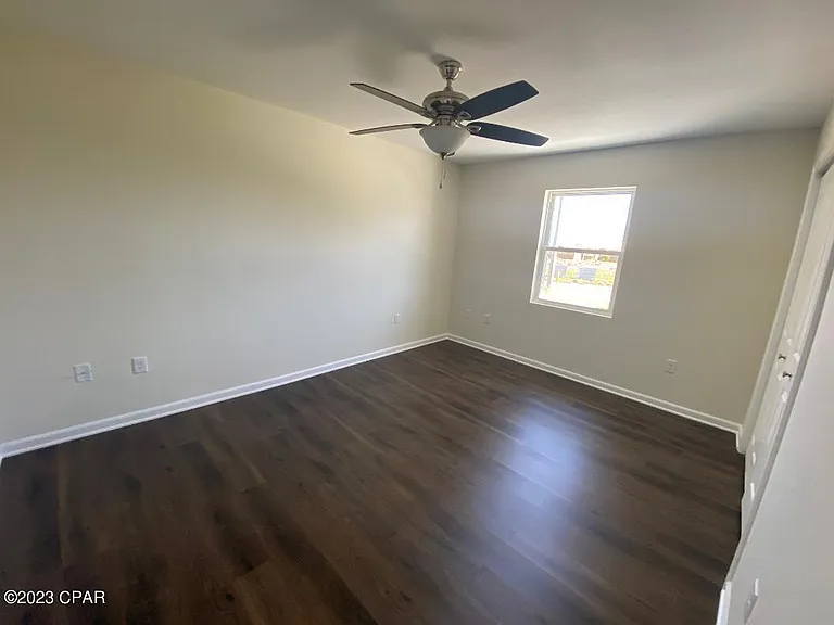5917 Howard Rd — Photo 9