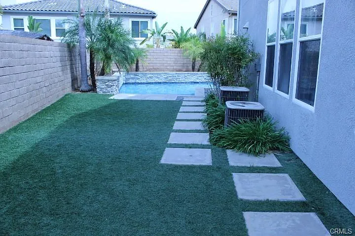 1329 Campanis Ln — Photo 3