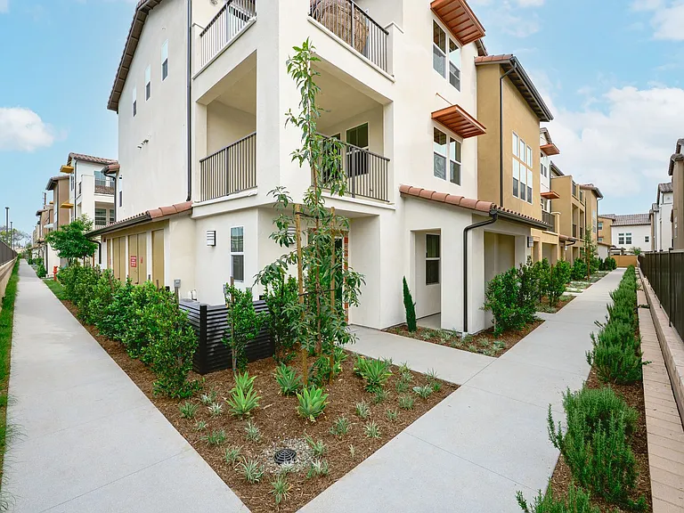 749 Marmalade Pl — Photo 3