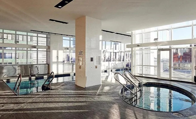 Sold by Triplemint | media 12