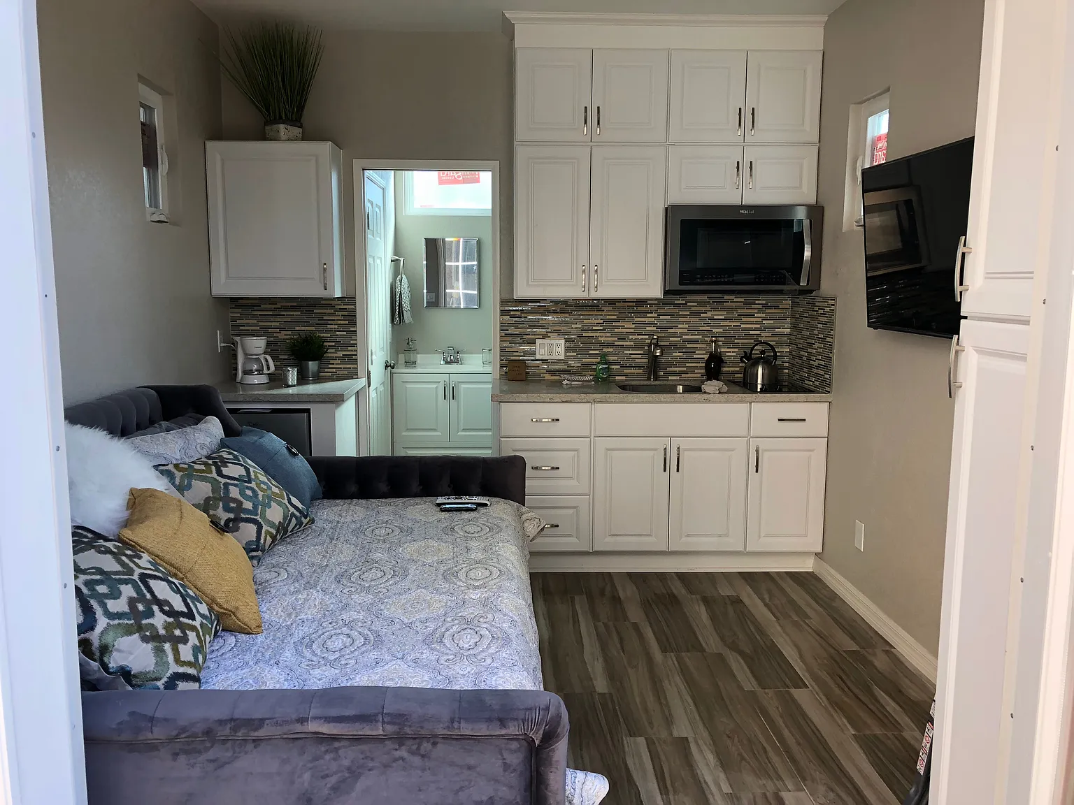 Studio, $1,895 — Photo 3