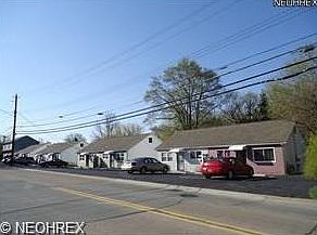 3rd image of 850 Elyria Ave
