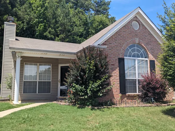 313 Coales Branch Cir, Pelham, AL 35124