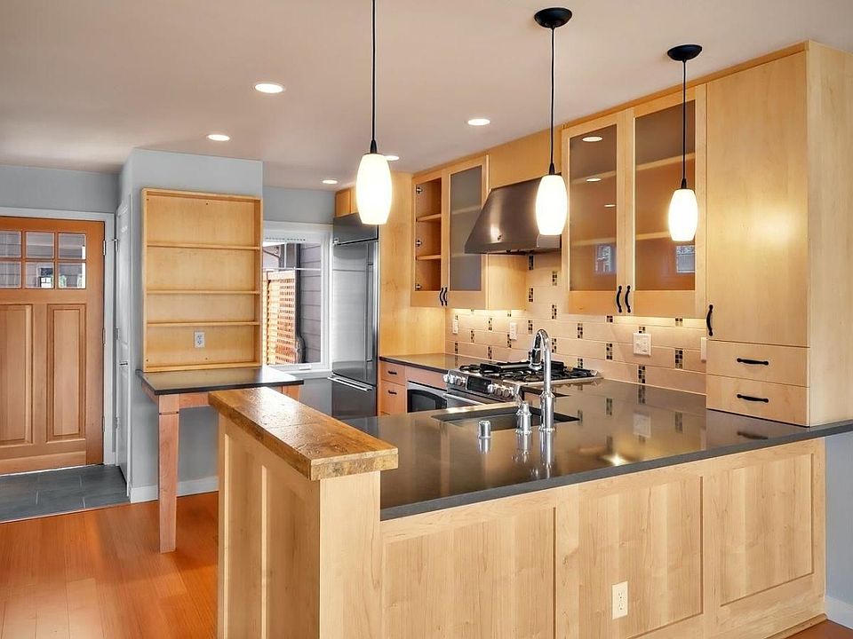 1st image of 14625 NE 145th St APT 102