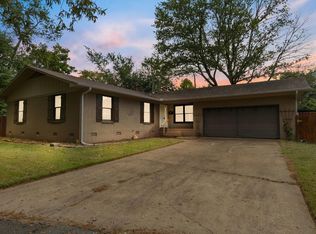 111 Sunset Pl, Searcy, AR 72143