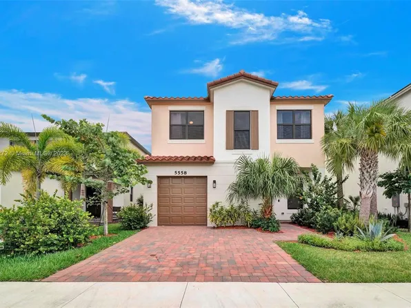 5558 Quiet Lake Pl, Loxahatchee, FL 33470