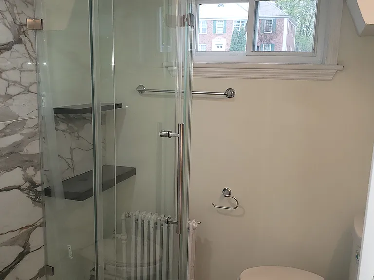349 Kenwood Ave #B1 — Photo 10