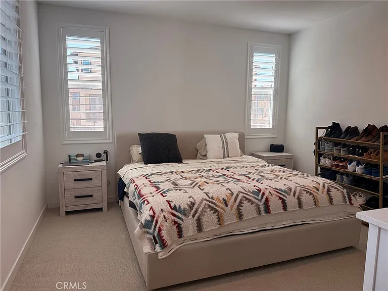 6123 Valentina Way — Photo 14