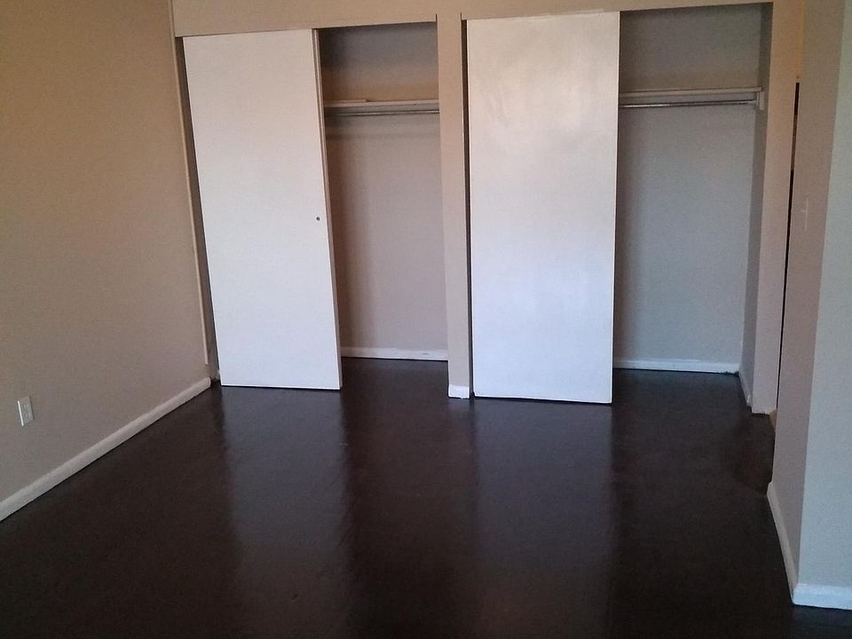 2nd image of 150 Cleveland St APT B2
