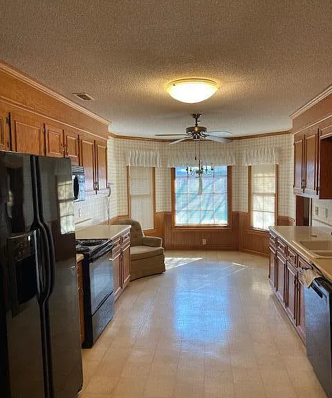 60 Church Ct — Photo 5