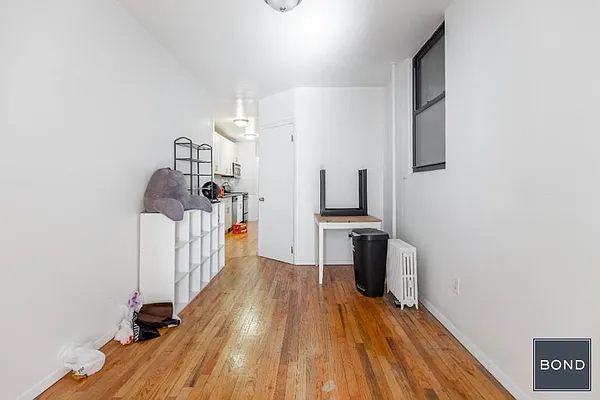 Rented by Bond New York | media 28