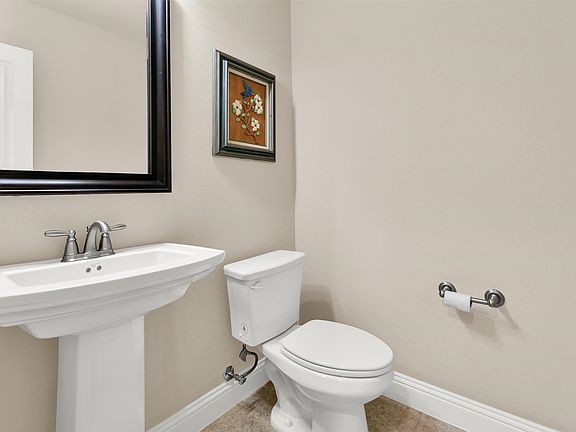 5th image of 1036 Finsbury Ln