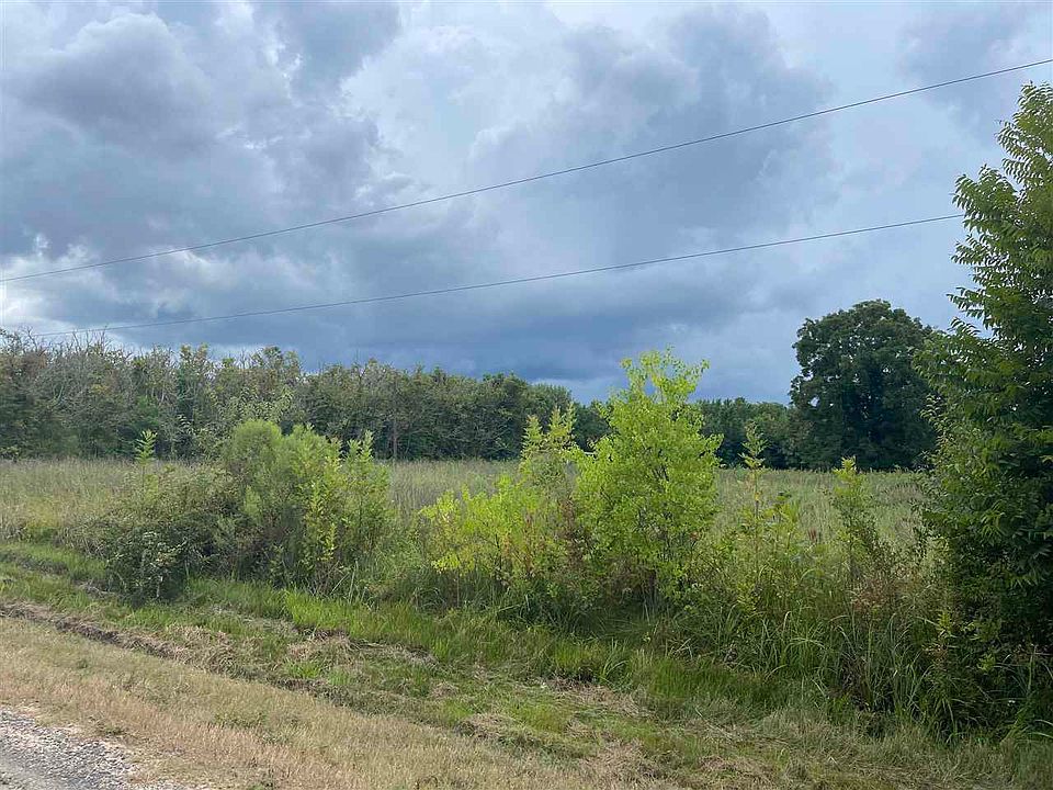 2nd image of 1605 Fm 834 Rd W
