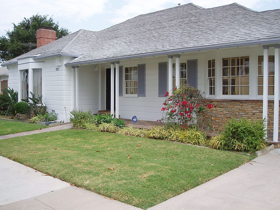 1st image of 3964 Hubert Ave